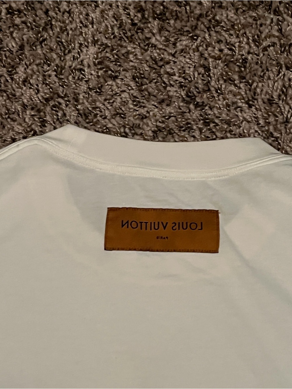 Louis Vuitton White Oversized Tonal Embroidered LV Tee - Picture 3 of 7